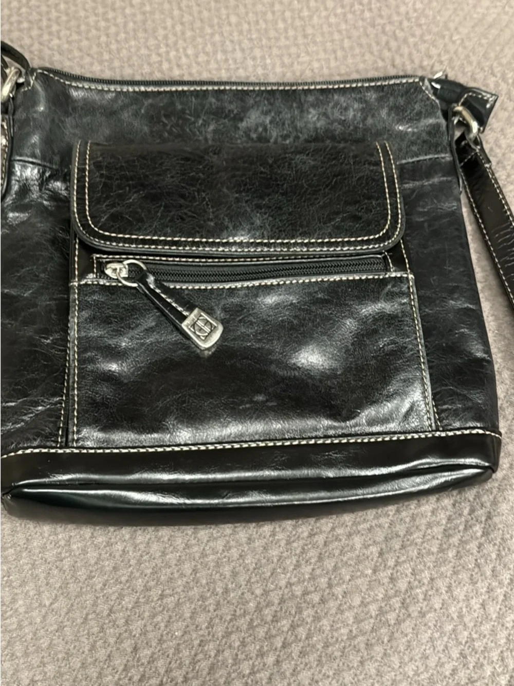 Black Leather Crossbody Bag with Front Pocket Gianni Binni